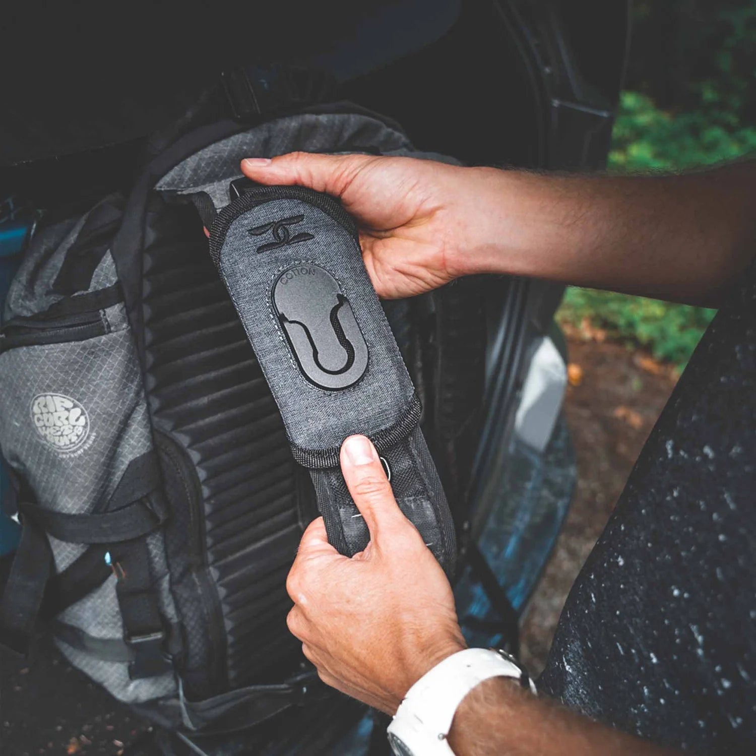 Strapshot - Cotton Carrier